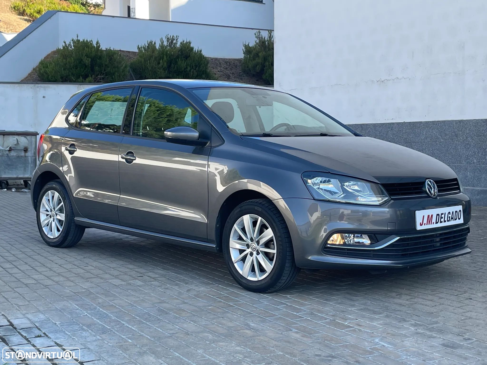 VW Polo 1.0 Confortline Nav - 1