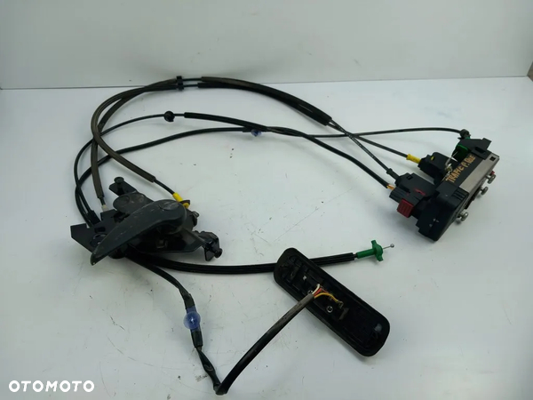 Zamek Prawy Drzwi Przesuwnych Klamka Renault Trafic Vivaro A Primastar 2001-2014 8200008463
