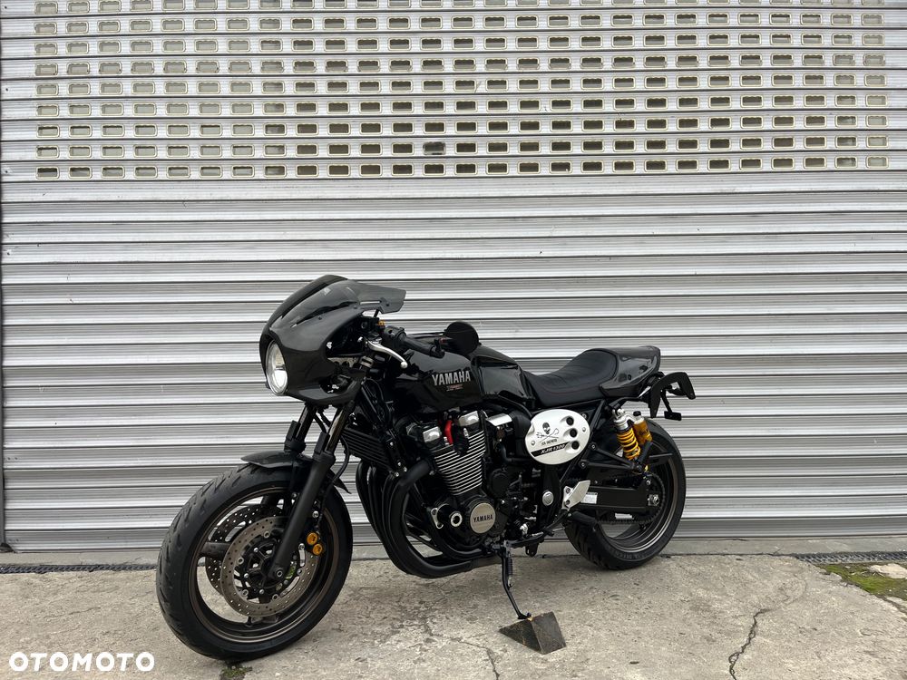 Yamaha XJR