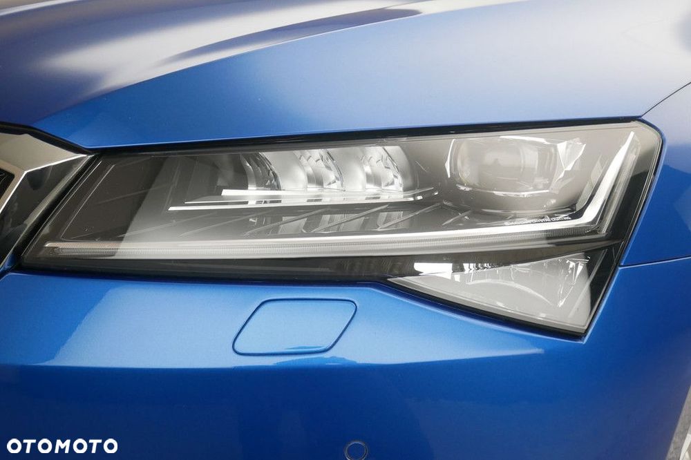 Skoda Superb 2.0 TSI Ambition DSG - 13