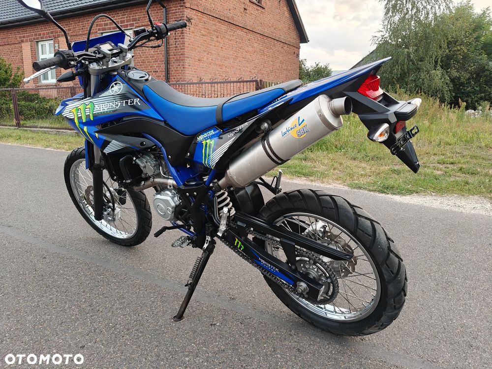 Yamaha WR - 9