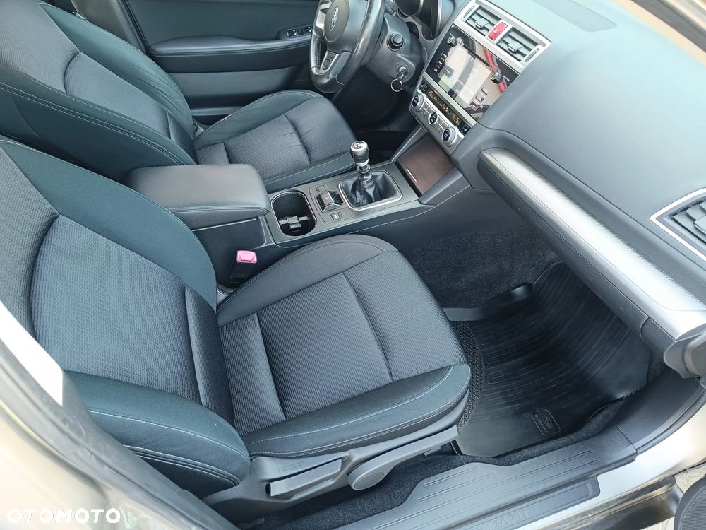 Subaru Outback 2.0 D Comfort Navi MAC - 11