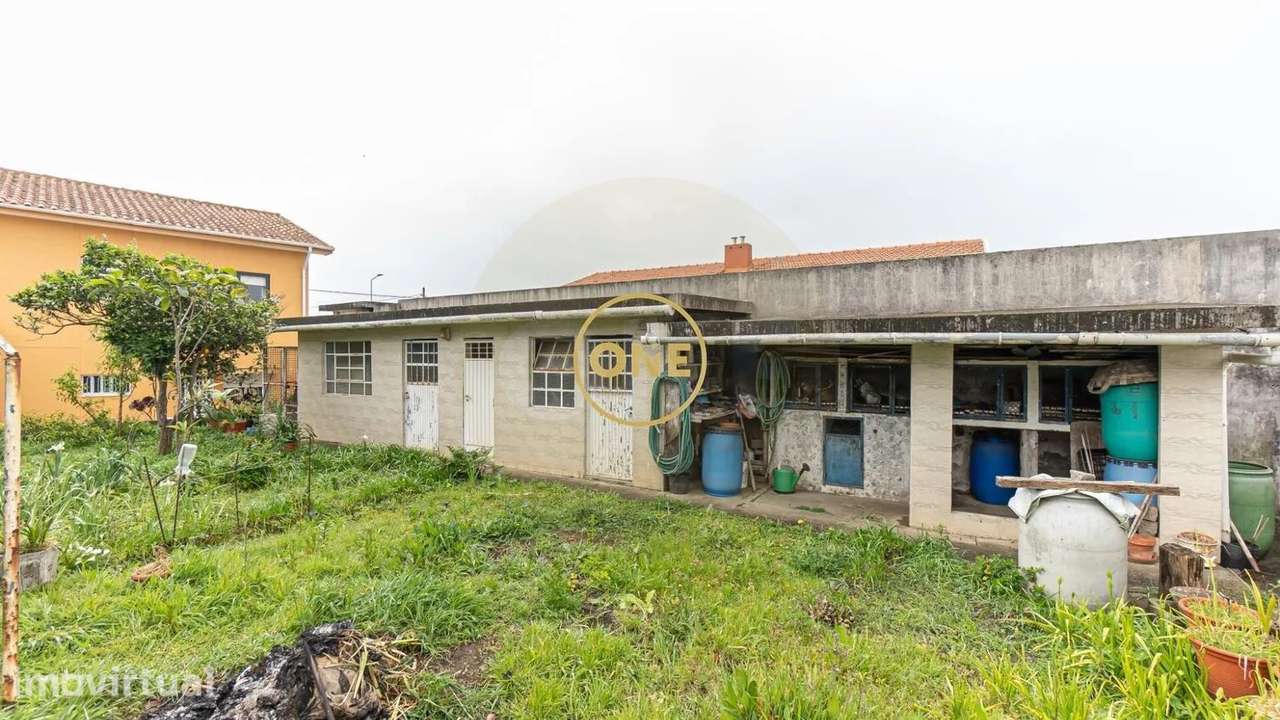 Moradia T4 clássica com 4 Frentes – Excelente Localização em Arcozelo  - Grande imagem: 5/25