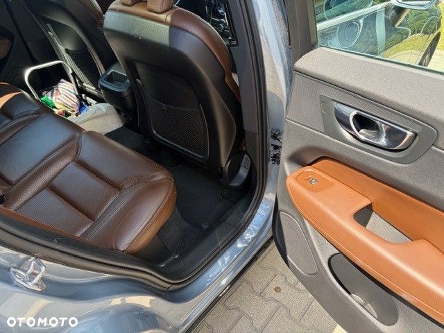 Volvo XC 60 D4 AWD Inscription - 17
