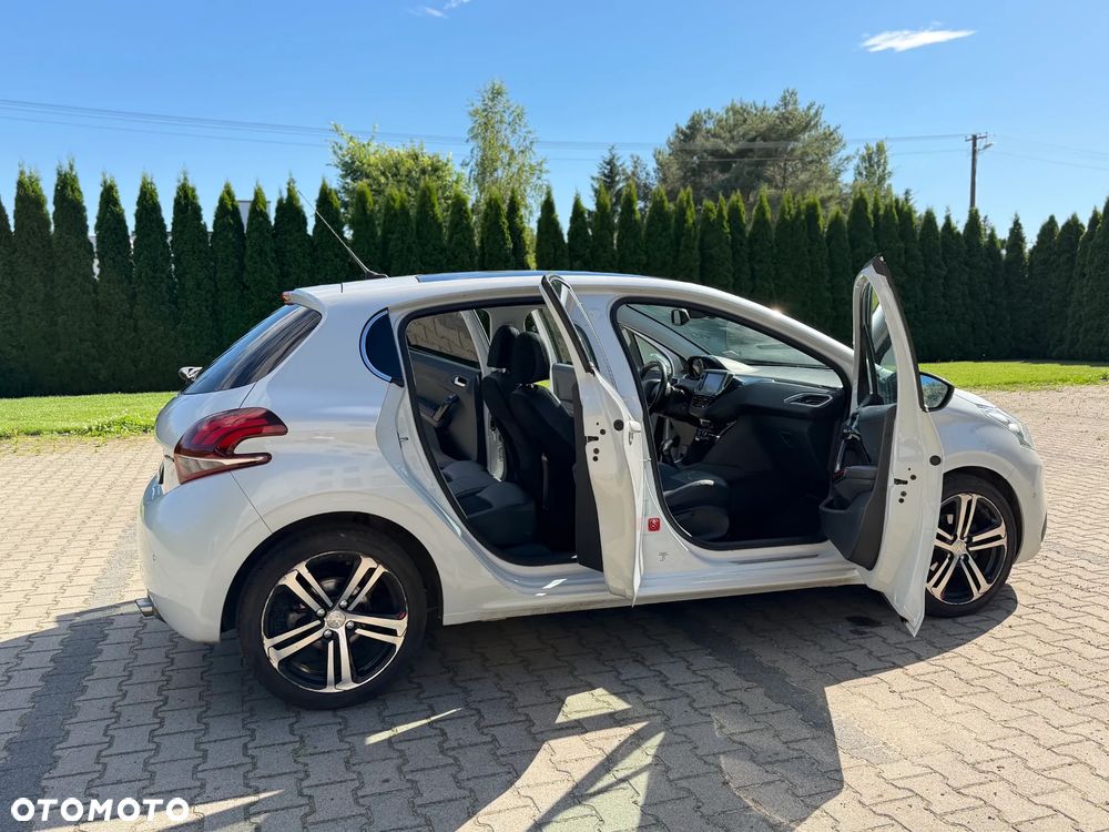 Peugeot 208 PureTech 110 Stop & Start Tech Edition - 5