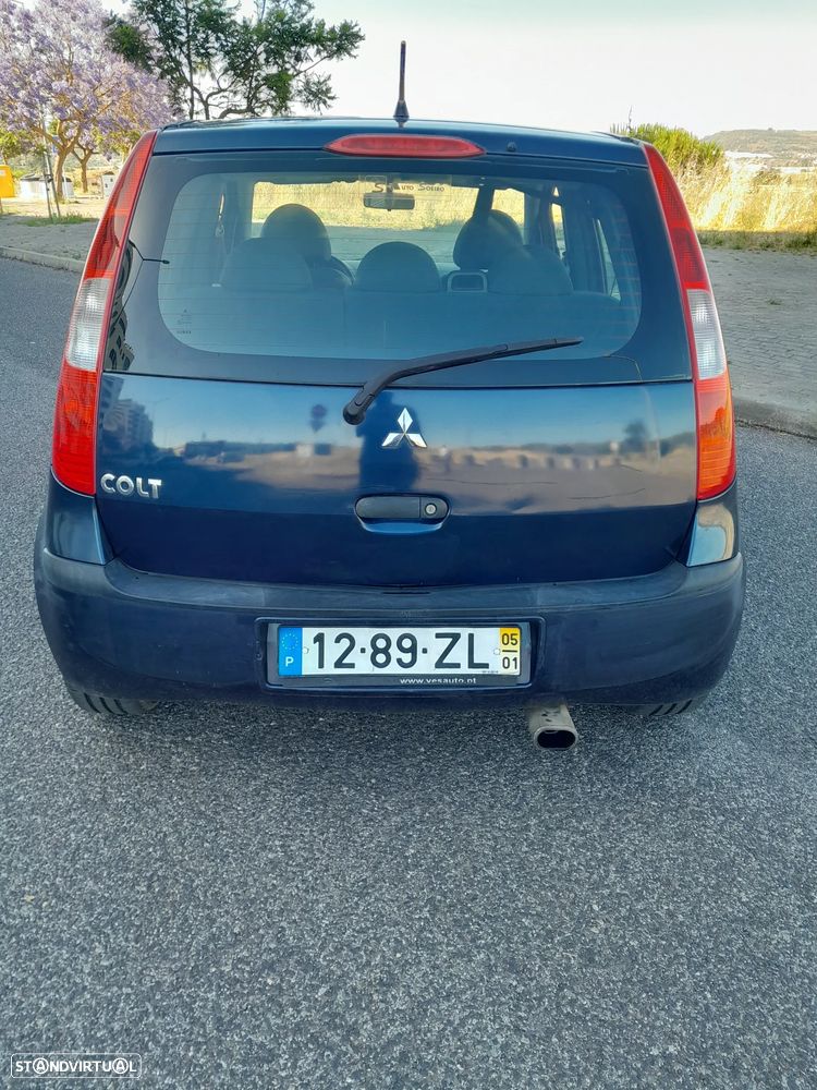 Mitsubishi Colt 1.1 Inform — fotografia 6