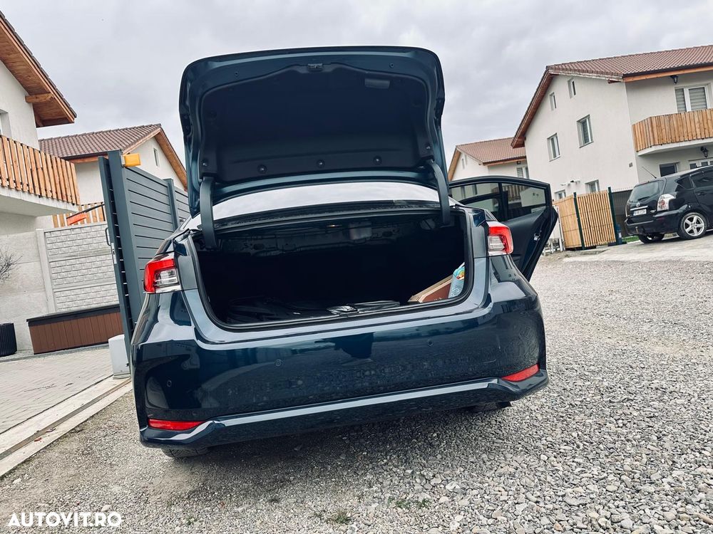 Toyota Corolla 1.8 HSD Dynamic - 16