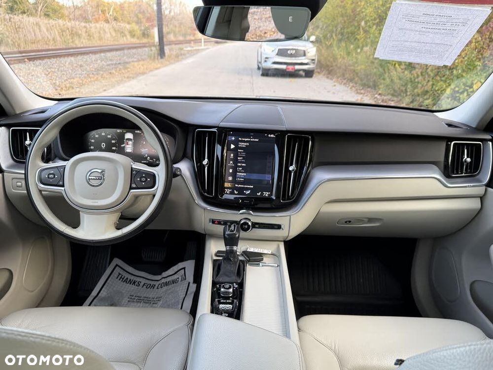 Volvo XC 60 T5 AWD Geartronic Momentum - 23