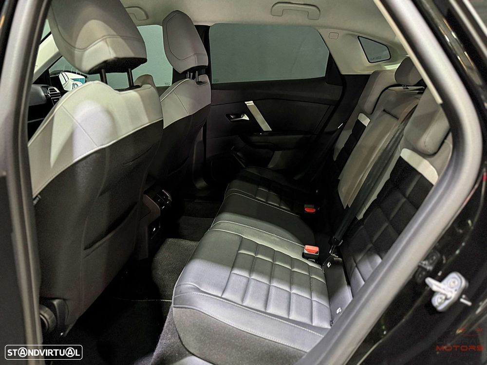 Citroën e-C4 X 54 kWh Autonomia Alargada Plus - 17
