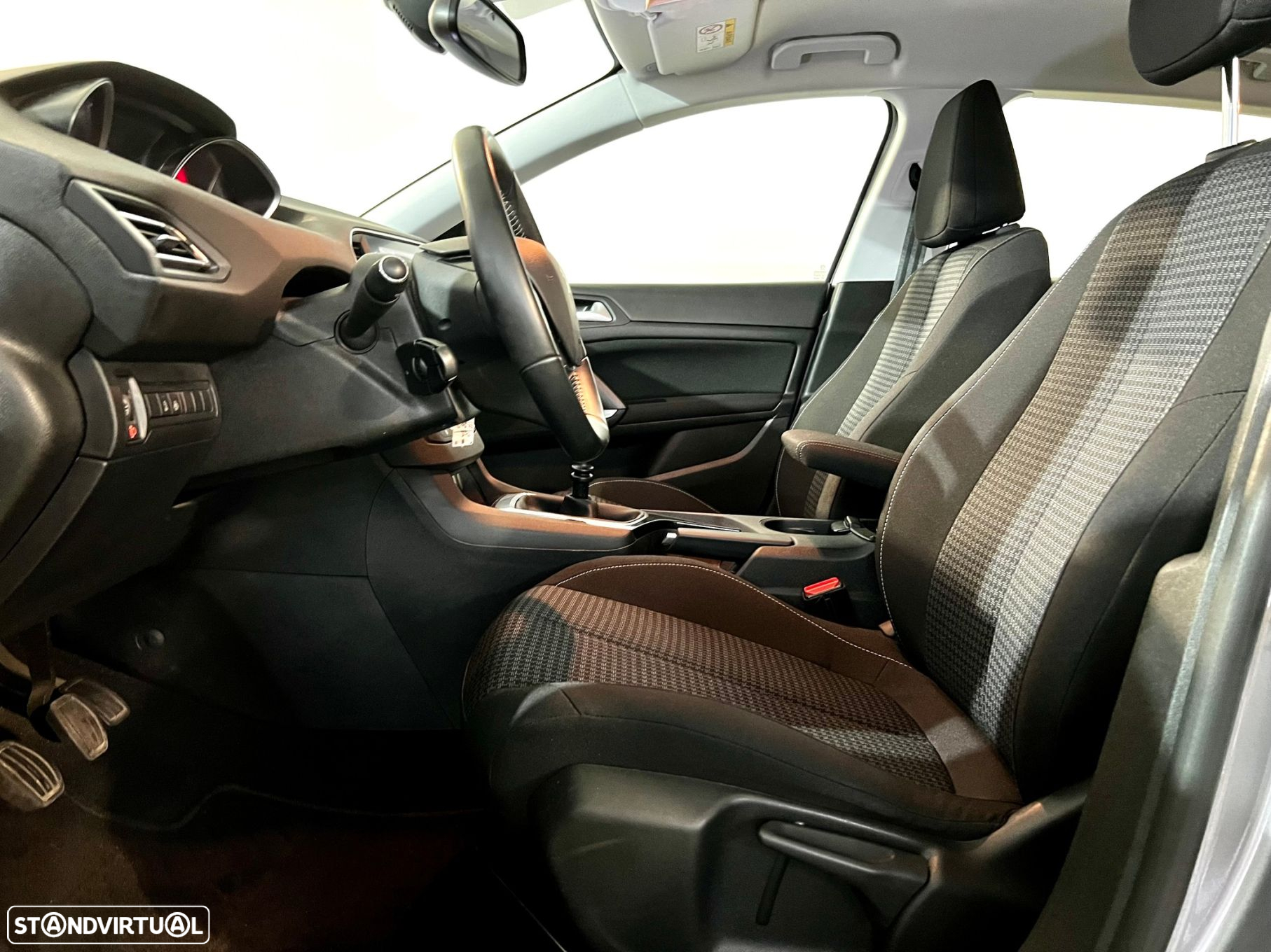 Peugeot 308 1.2 PureTech Style - 16