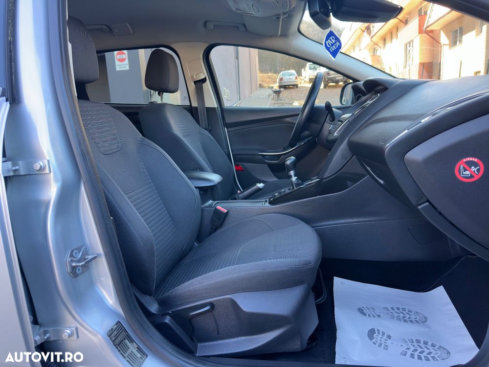 Ford Focus 1.5 TDCi Titanium - 19