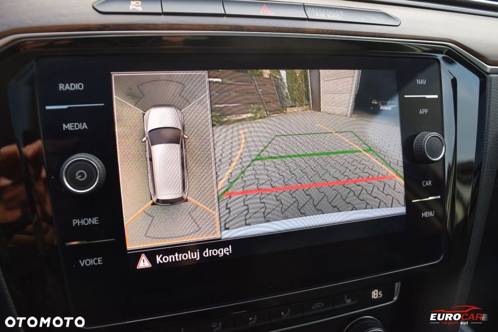 Volkswagen Passat - 23