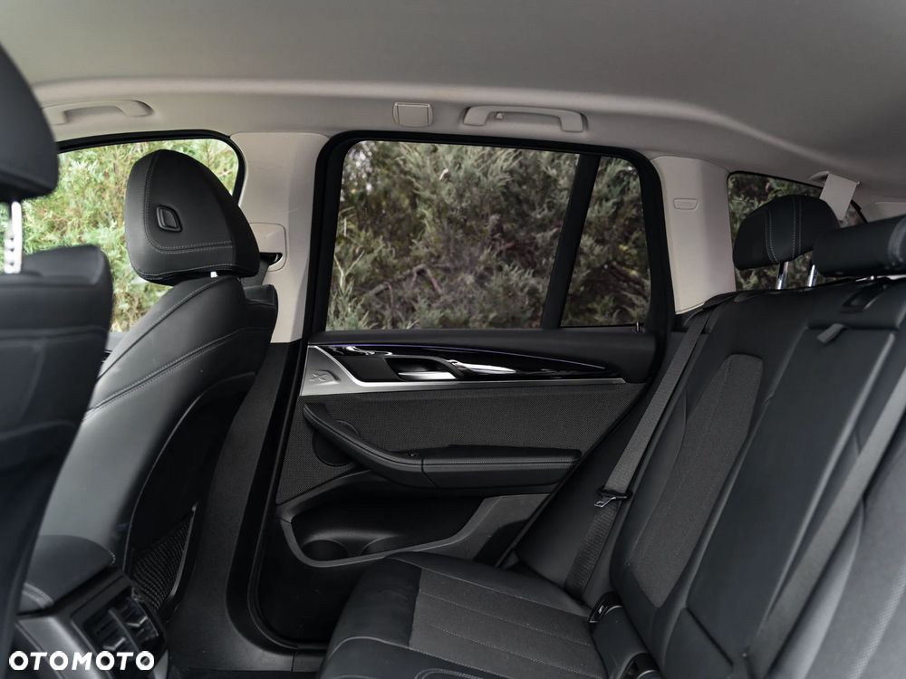 BMW X3 xDrive20d xLine sport - 36