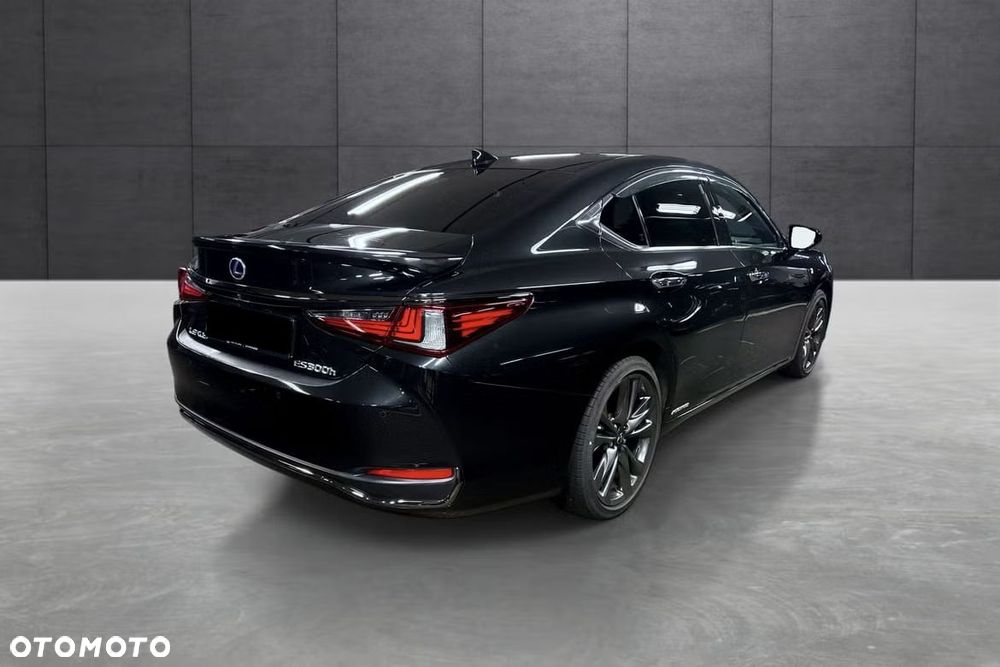 Lexus ES 300h F Sport - 5