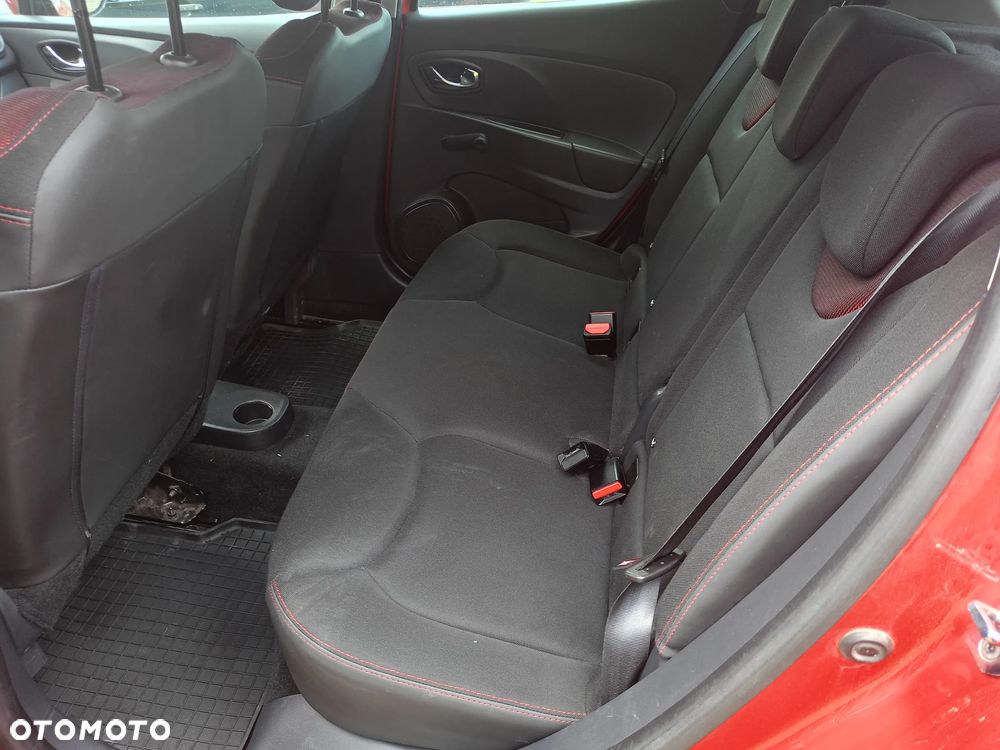 Renault Clio 1.2 16V 75 Expression - 11