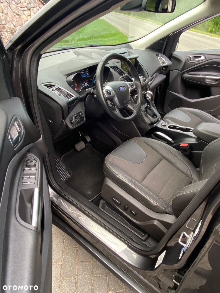 Ford Kuga 2.0 TDCi 4x4 ST-Line - 26