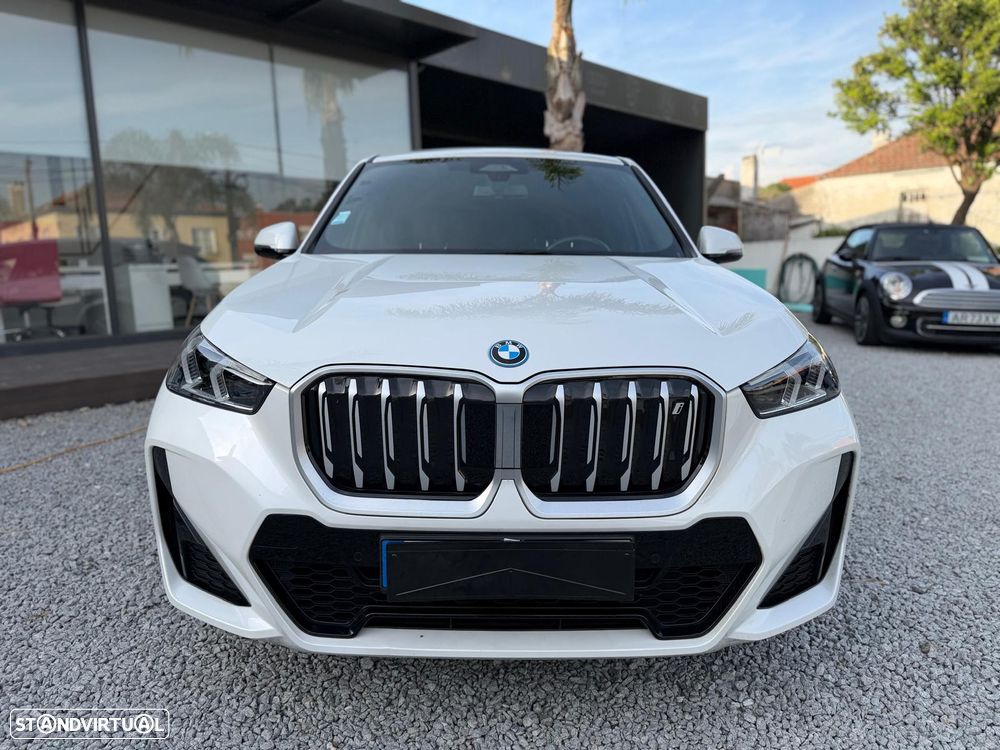 BMW iX1 xDrive30 M Sport Pack - 5