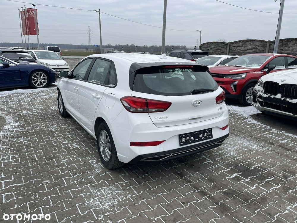 Hyundai i30 1.5 DPI Smart - 4