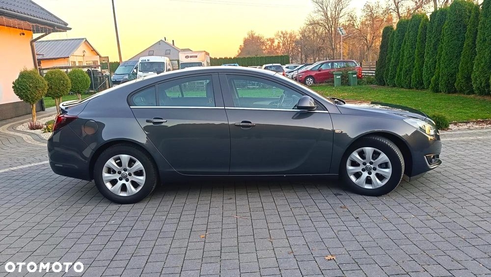 Opel Insignia - 10