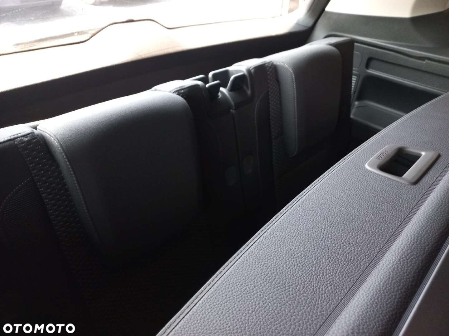 Volkswagen Touran - 19