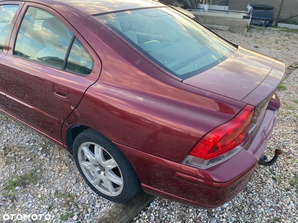 Volvo S60 2.4 Momentum - 5