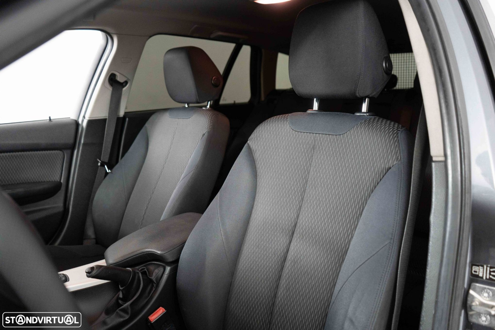 BMW 318 d Touring Line Sport - 8