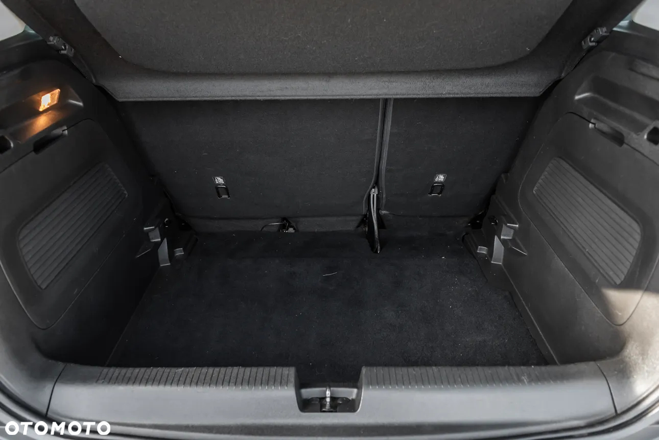 Opel Crossland X - 28