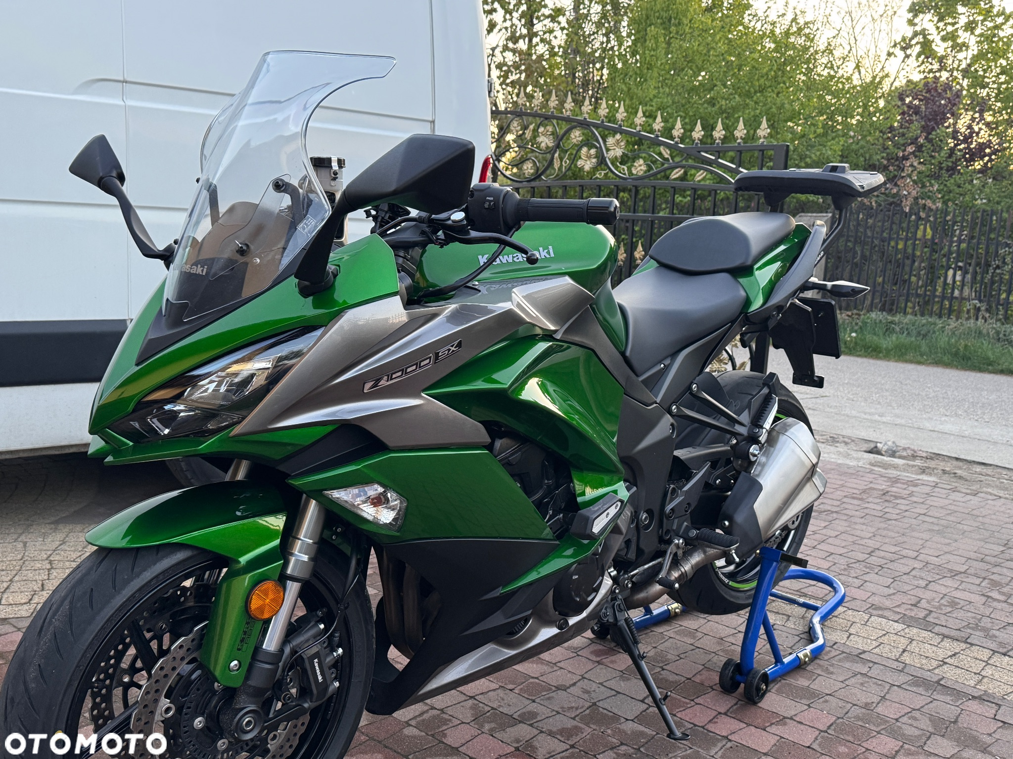 Kawasaki Ninja 1000 SX - 24