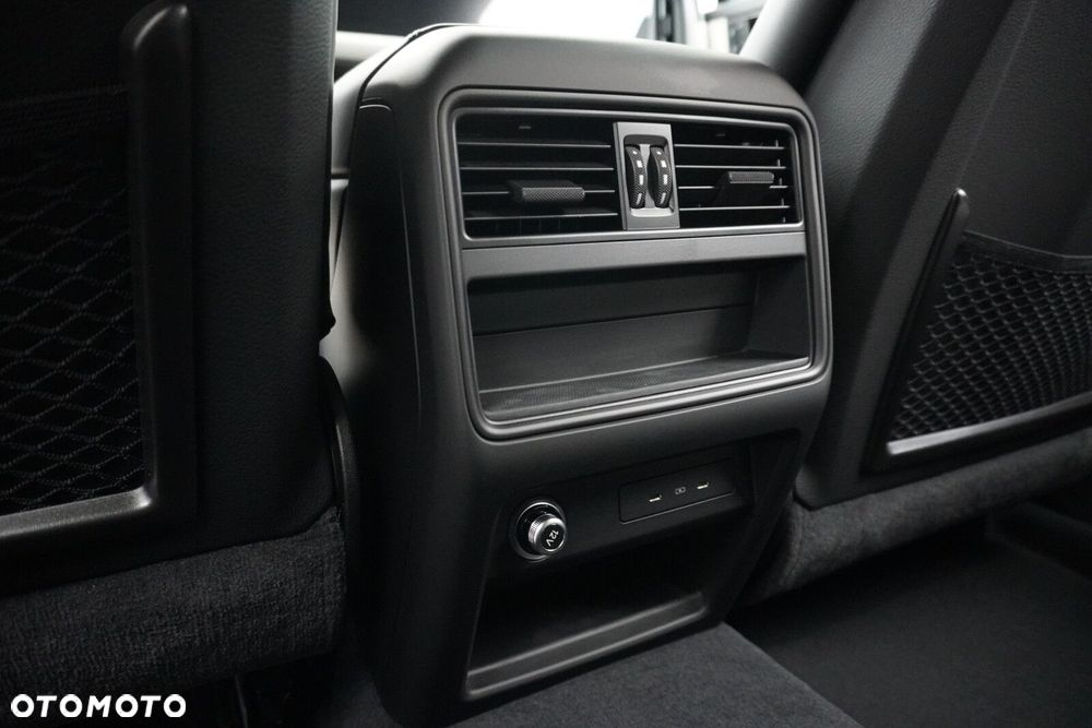 Porsche Cayenne S - 32