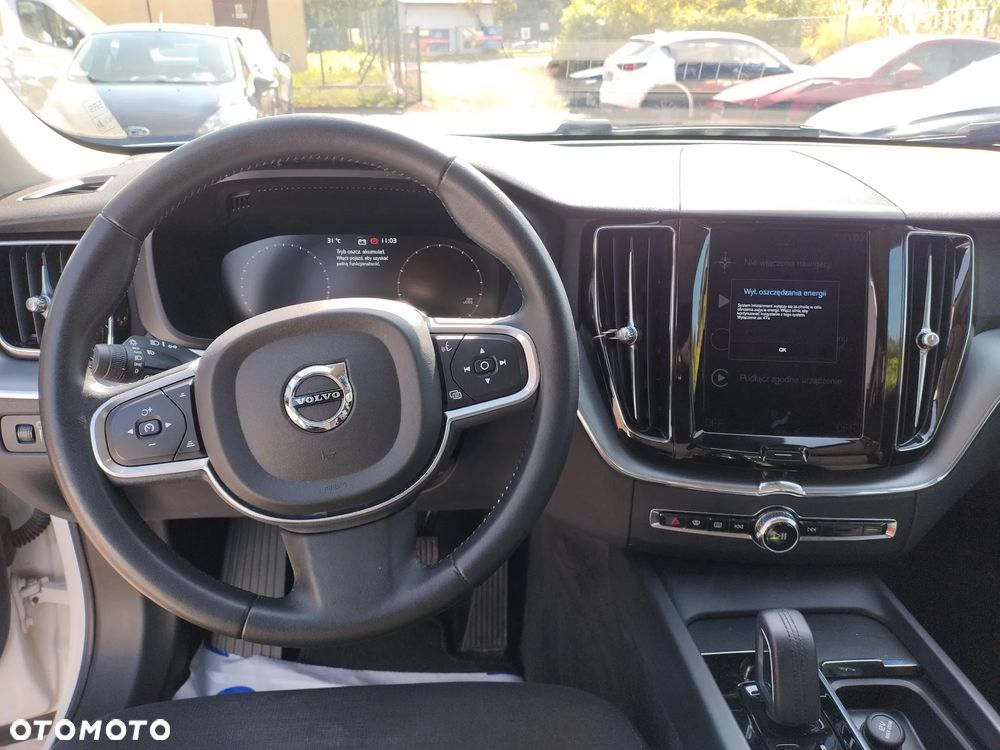 Volvo XC 60 B4 B Momentum - 14