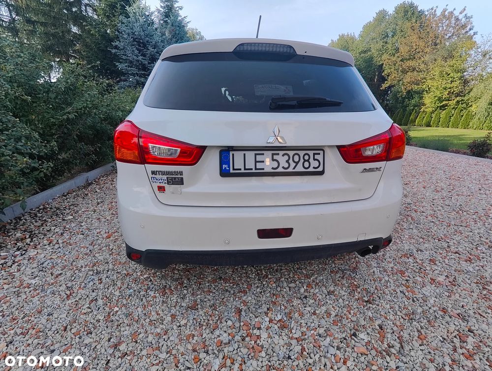 Mitsubishi ASX 1.6 Invite Navi - 2