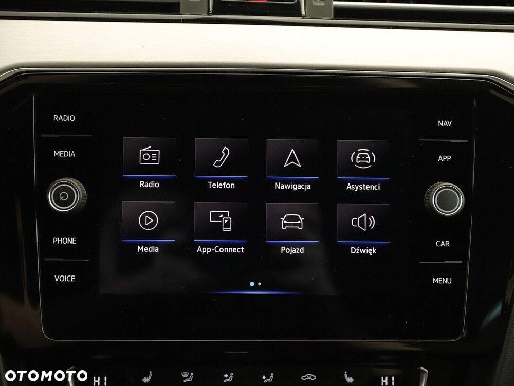 Volkswagen Passat - 15