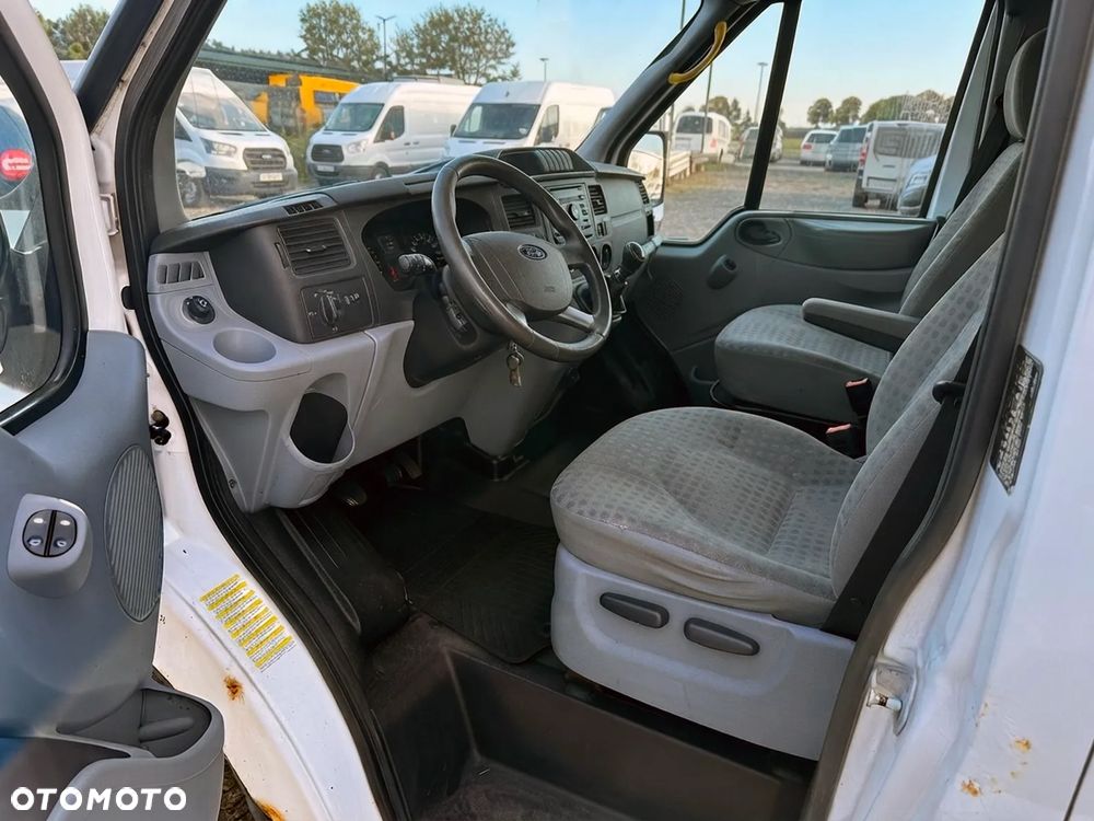 Ford Transit 350L - 9