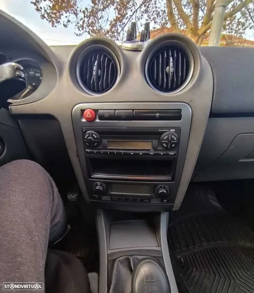 SEAT Ibiza 1.4 16V Stylance - 8