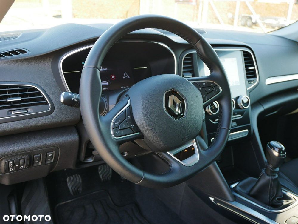 Renault Megane 1.3 TCe Techno - 11