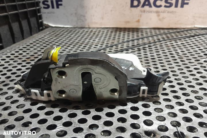 Broasca usa fata stanga 6912052030 6912052030 Toyota Yaris XP130 [201 - 3