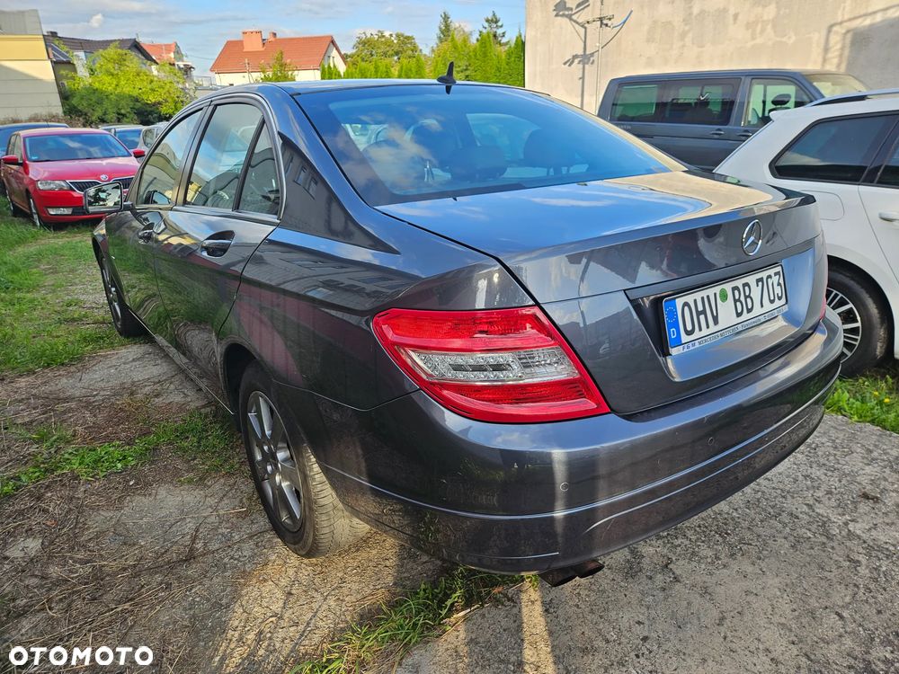 Mercedes-Benz Klasa C 180 Kompressor Automatik BlueEFFICIENCY - 6