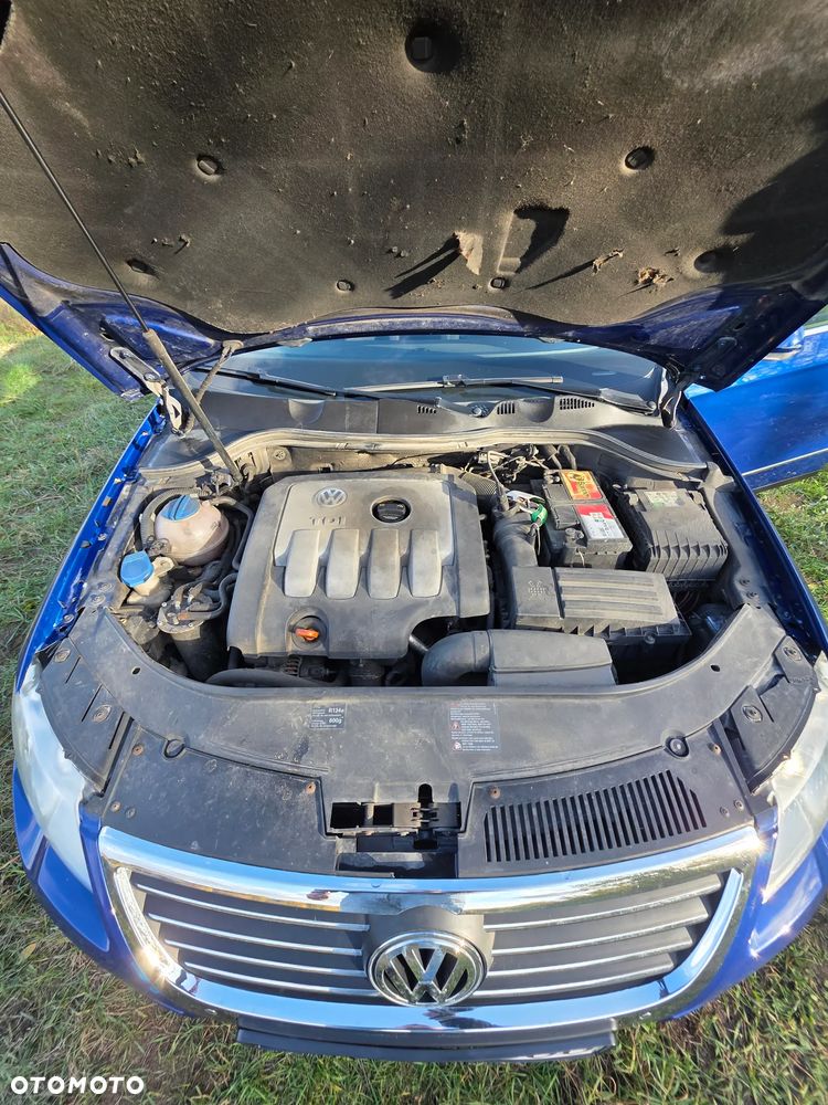 Volkswagen Passat 2.0 TDI Highline - 20