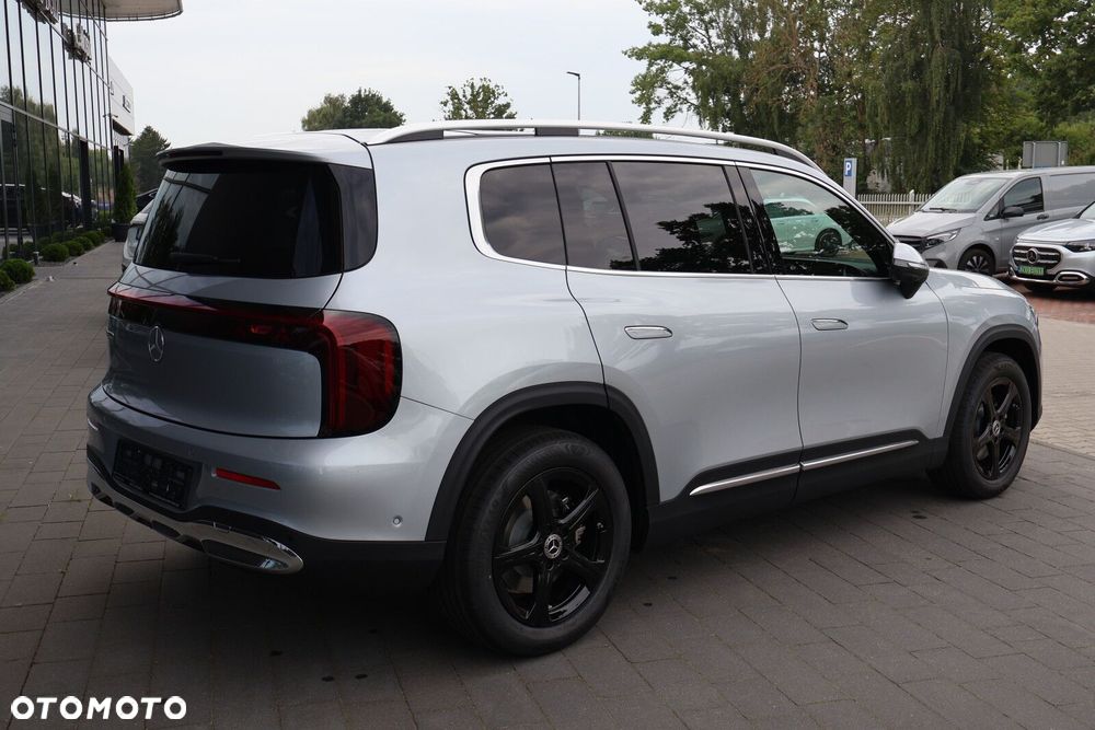 Mercedes-Benz GLB - 10