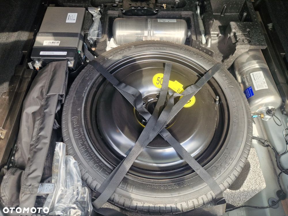 Volvo XC 60 B5 D AWD Geartronic Momentum - 21