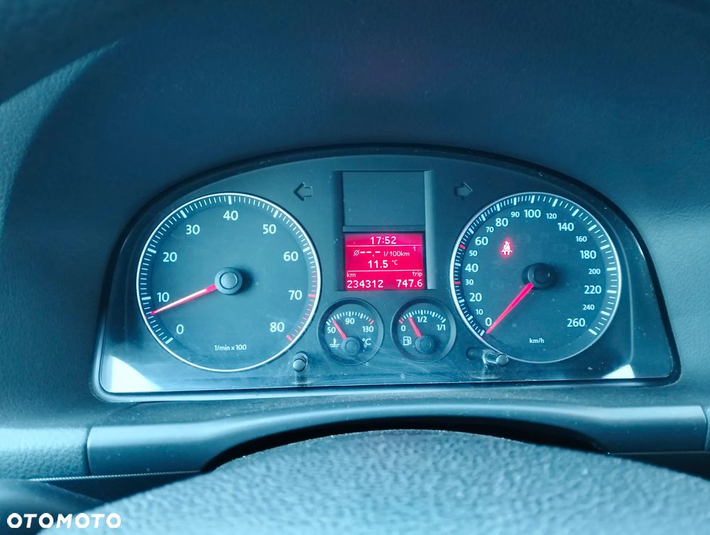 Volkswagen Touran 1.6 Trendline - 25