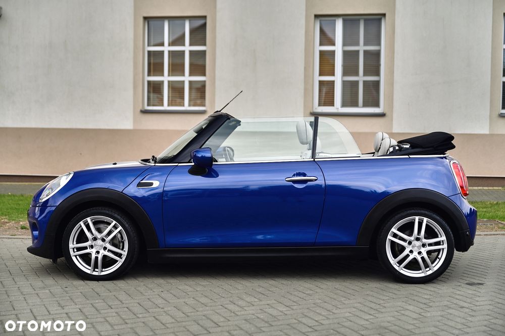 MINI Cooper Sidewalk Edition - 8