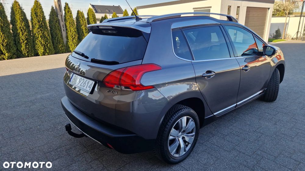 Peugeot 2008 1.6 BlueHDi Allure S&S - 25