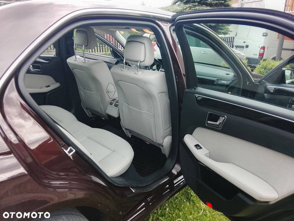 Mercedes-Benz Klasa E 250 CGI BlueEffICIENCY Avantgarde - 4