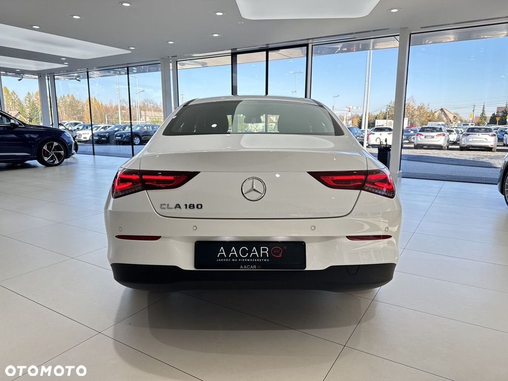 Mercedes-Benz CLA - 4