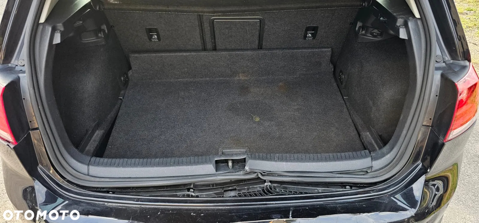 Volkswagen Golf 2.0 TDI BlueMotion Technology DSG Comfortline - 19