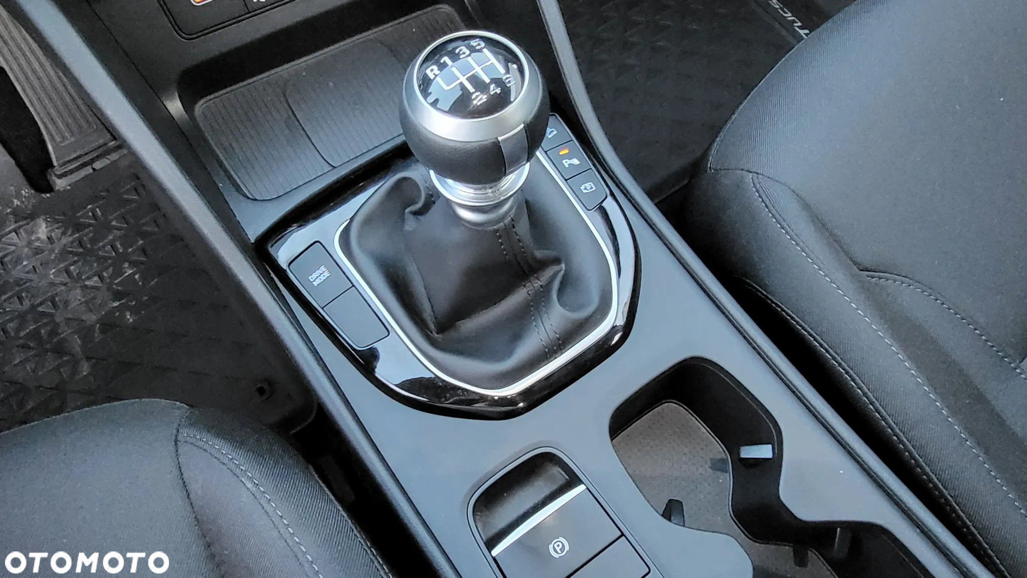 Hyundai Tucson 1.6 T-GDi Smart 2WD - 32