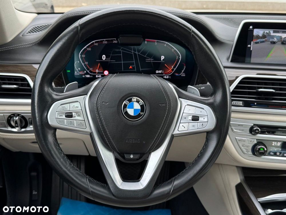 BMW Seria 7 - 28