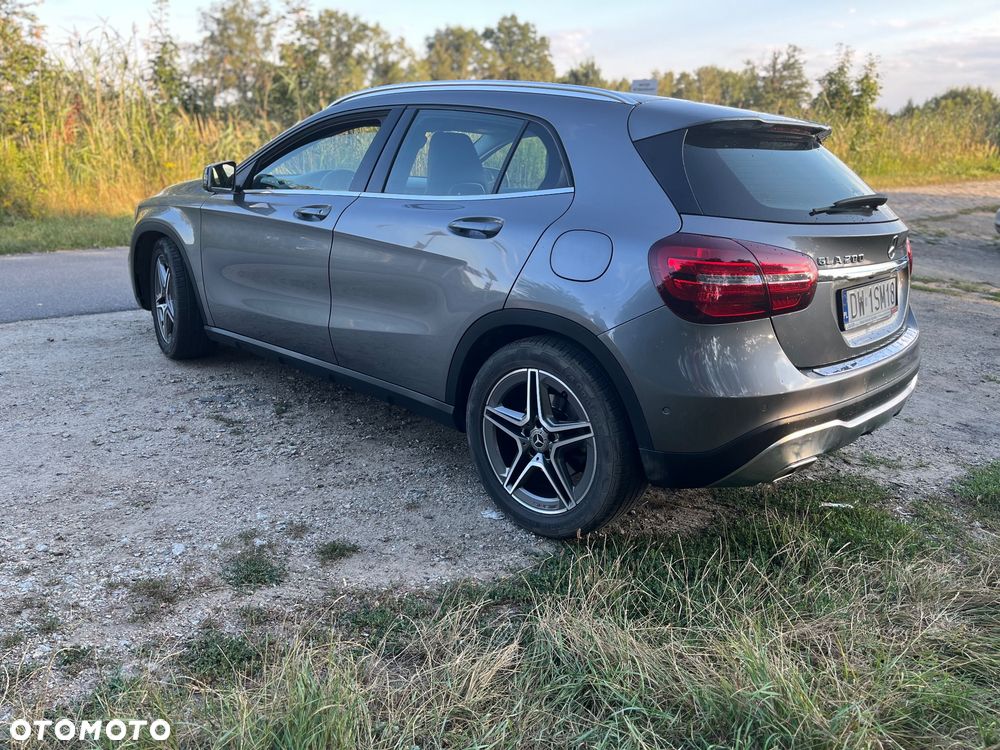 Mercedes-Benz GLA - 3