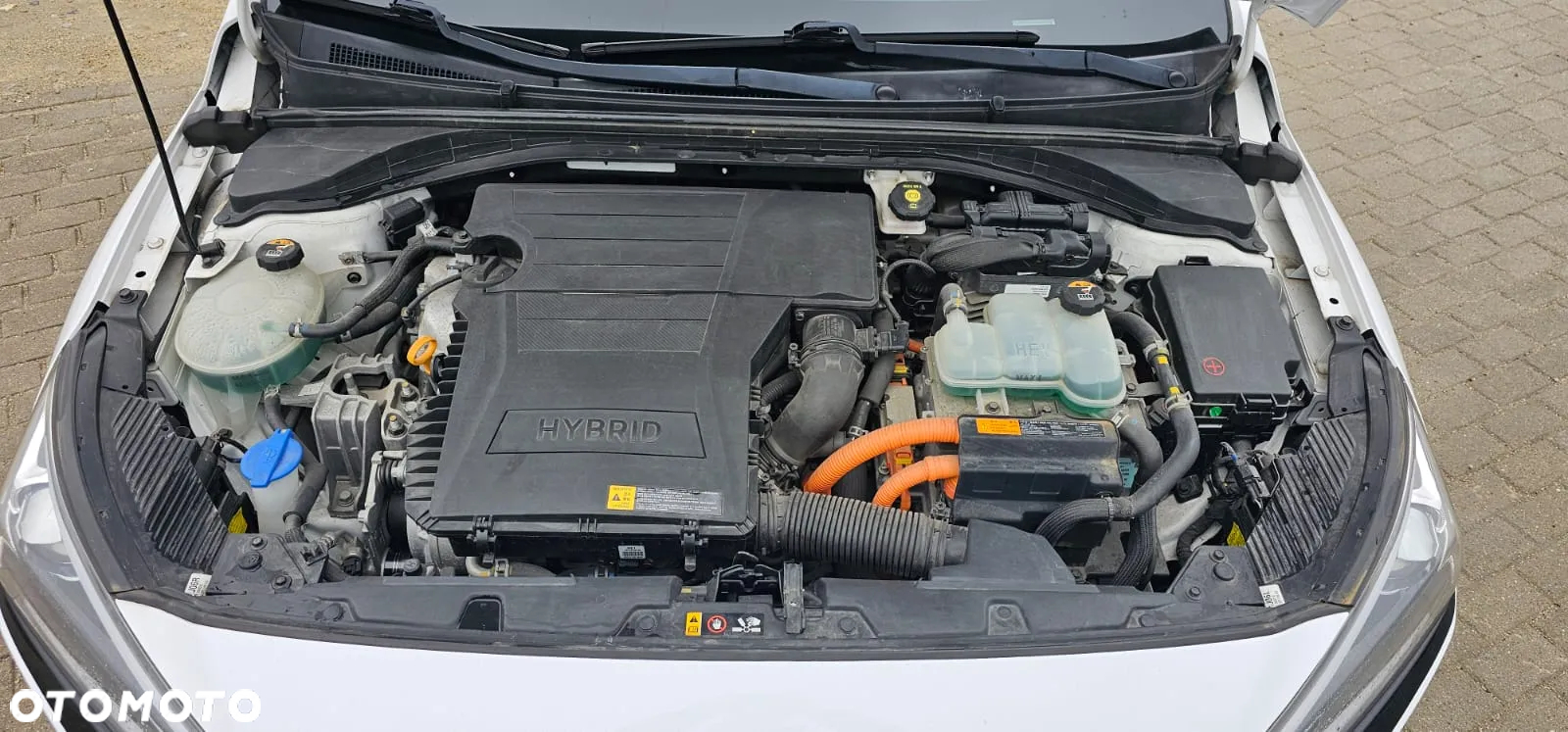 Hyundai IONIQ hybrid Platinum - 24